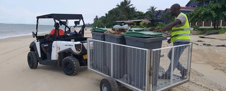 RECYCLAGE&COLLECTE  A L’ASSAUT DES DECHETS PLASTIQUES SUR LES PLAGES